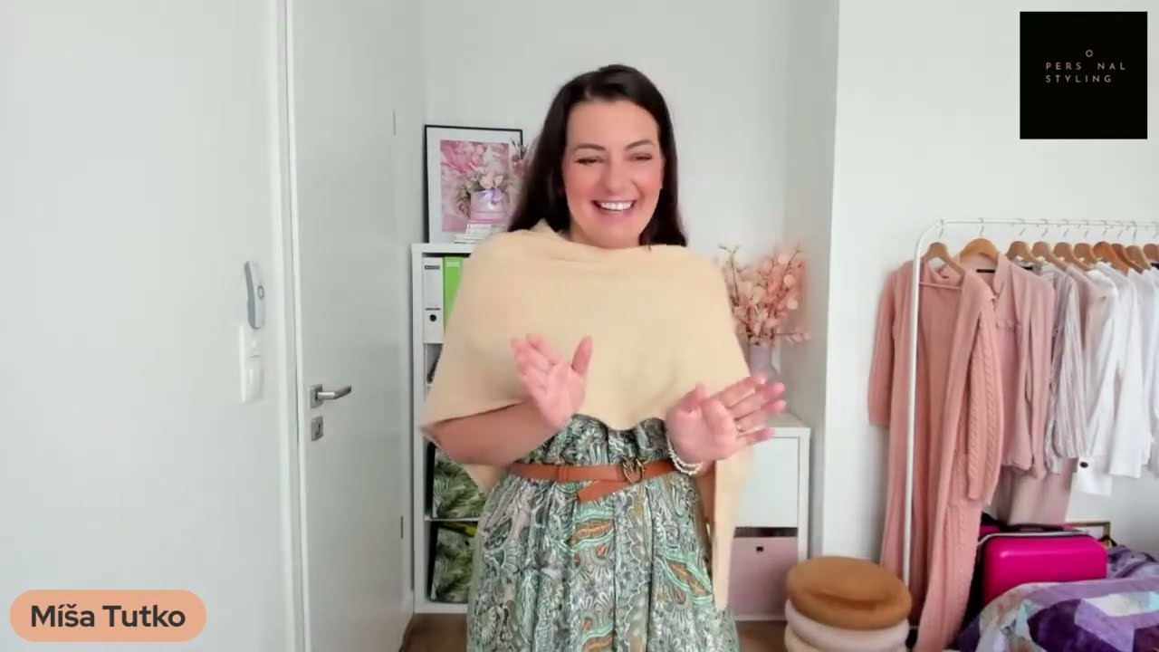 Jakou bundu nosit k letním šatům? Co nosit k šatům v letních večerech nebo za nepříznivého počasí?