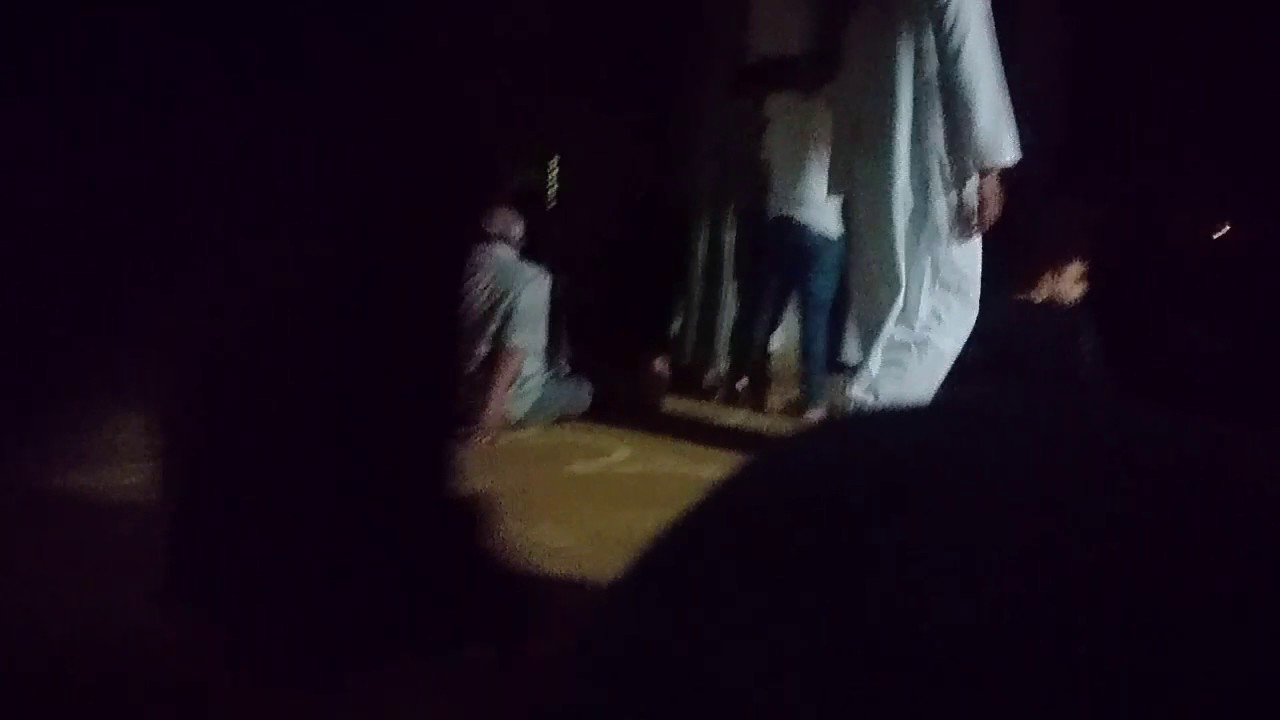 صلاة التراويح من مسجد الارقم باتنة القارئ الشيخ عمر عامري 2017