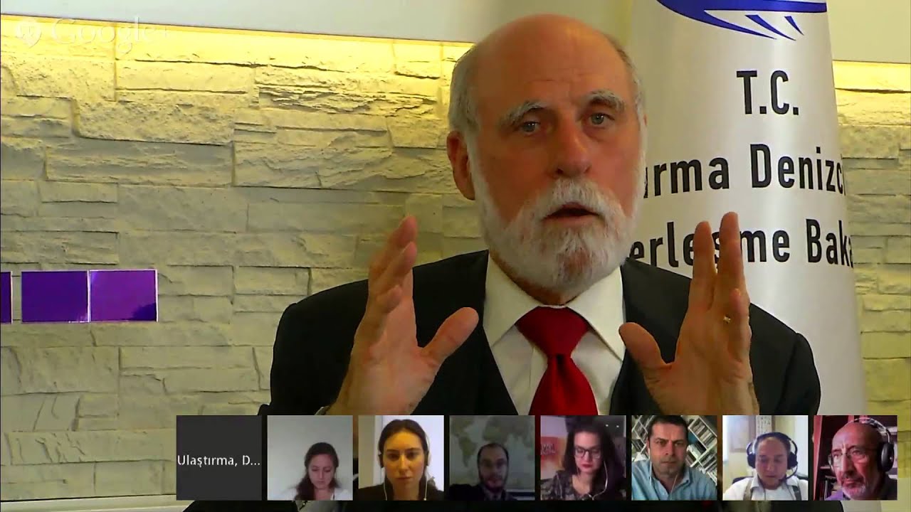 Binali Yıldırım ve Vint Cerf ile Hangout on Air