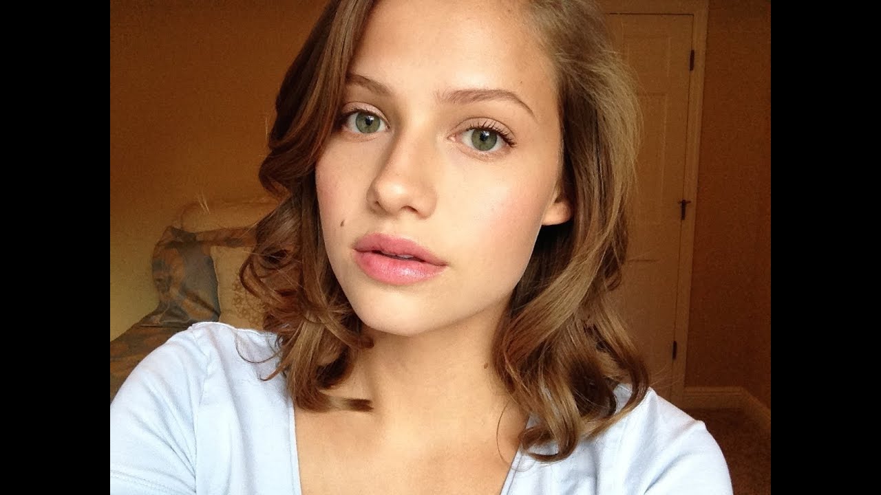 Light & Fresh Makeup - Glowing Natural Look