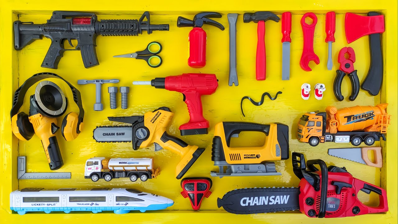 Collection of Repair Tools, Elektrik Drill, Electric Saw, Hammer With Wriench,Pliers,Hacksaw
