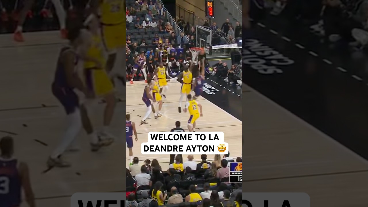 Deandre Ayton protecting the rim!