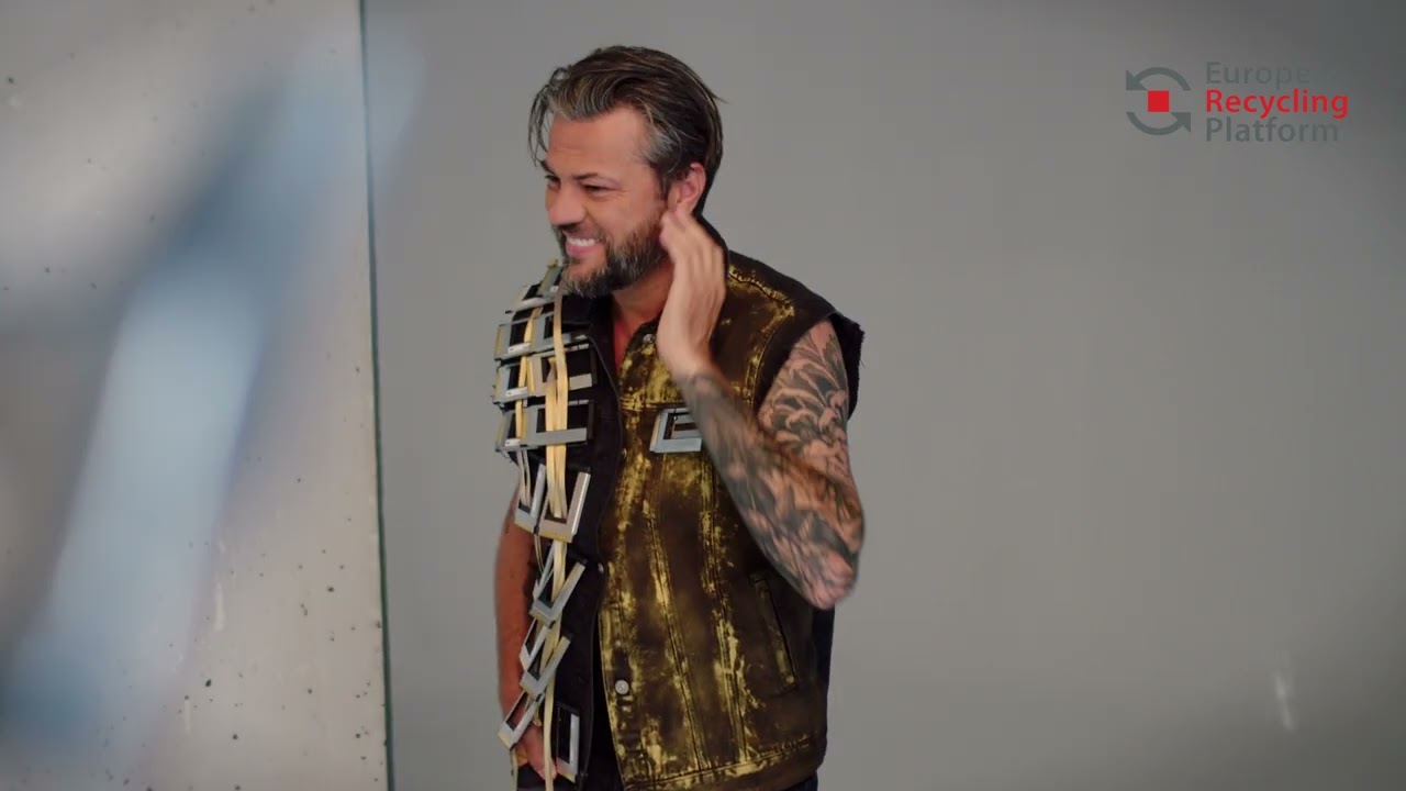 Olivier Janiak - Moda na recykling