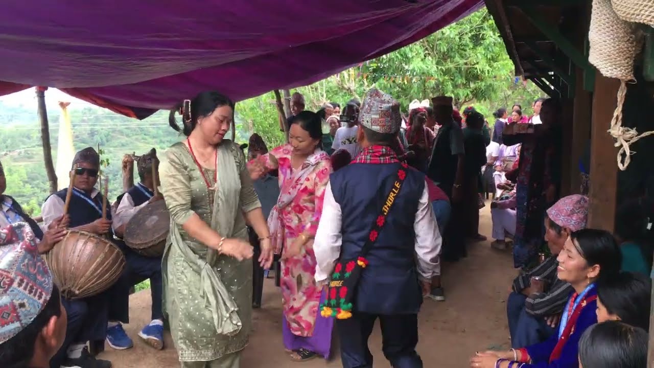 स्याङ्जा चापाकोट 6 मा घिरिङ्ग काठेकोट पञ्चेबाजा घन्कियो ।