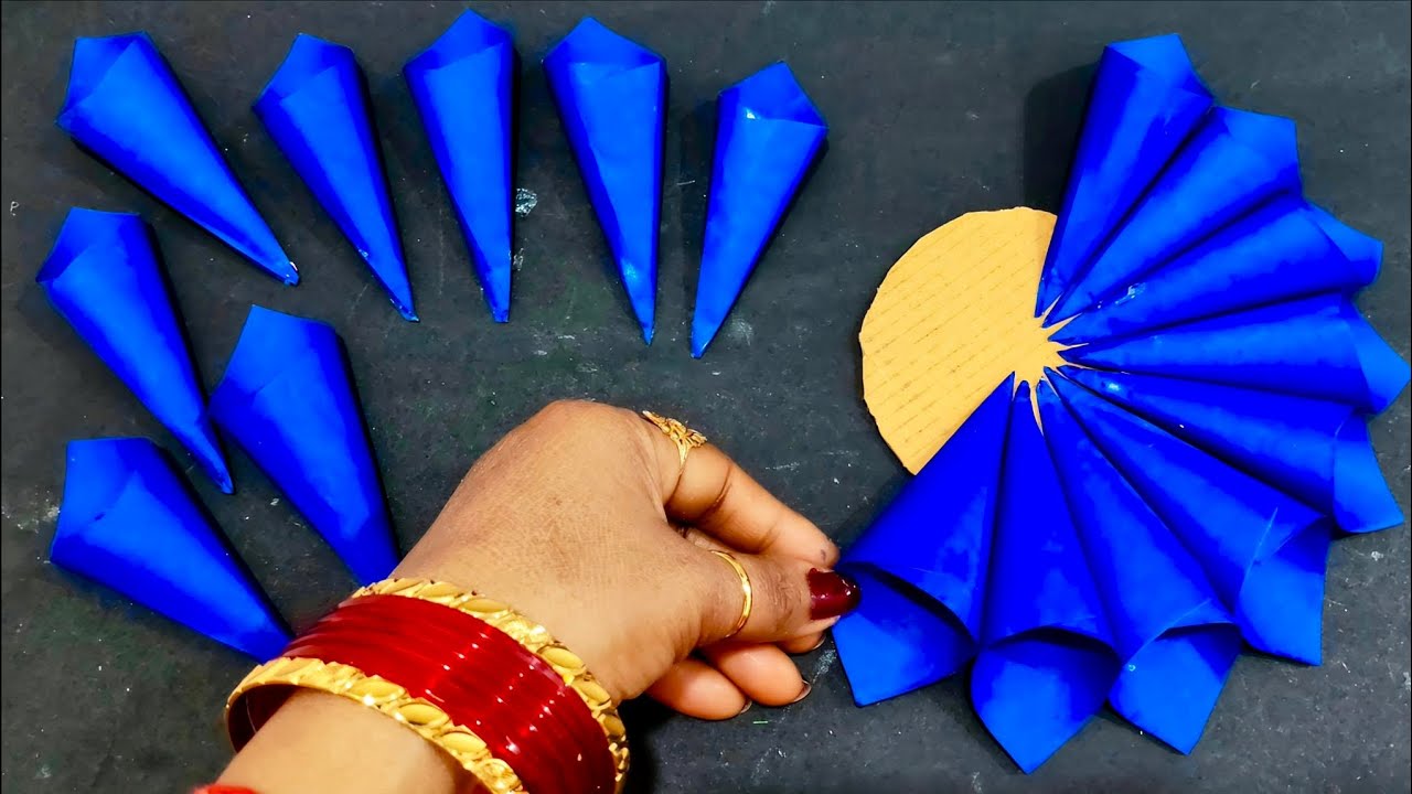 chart decoration/chart paper se design/cardboard crafts/class room decorating ideas