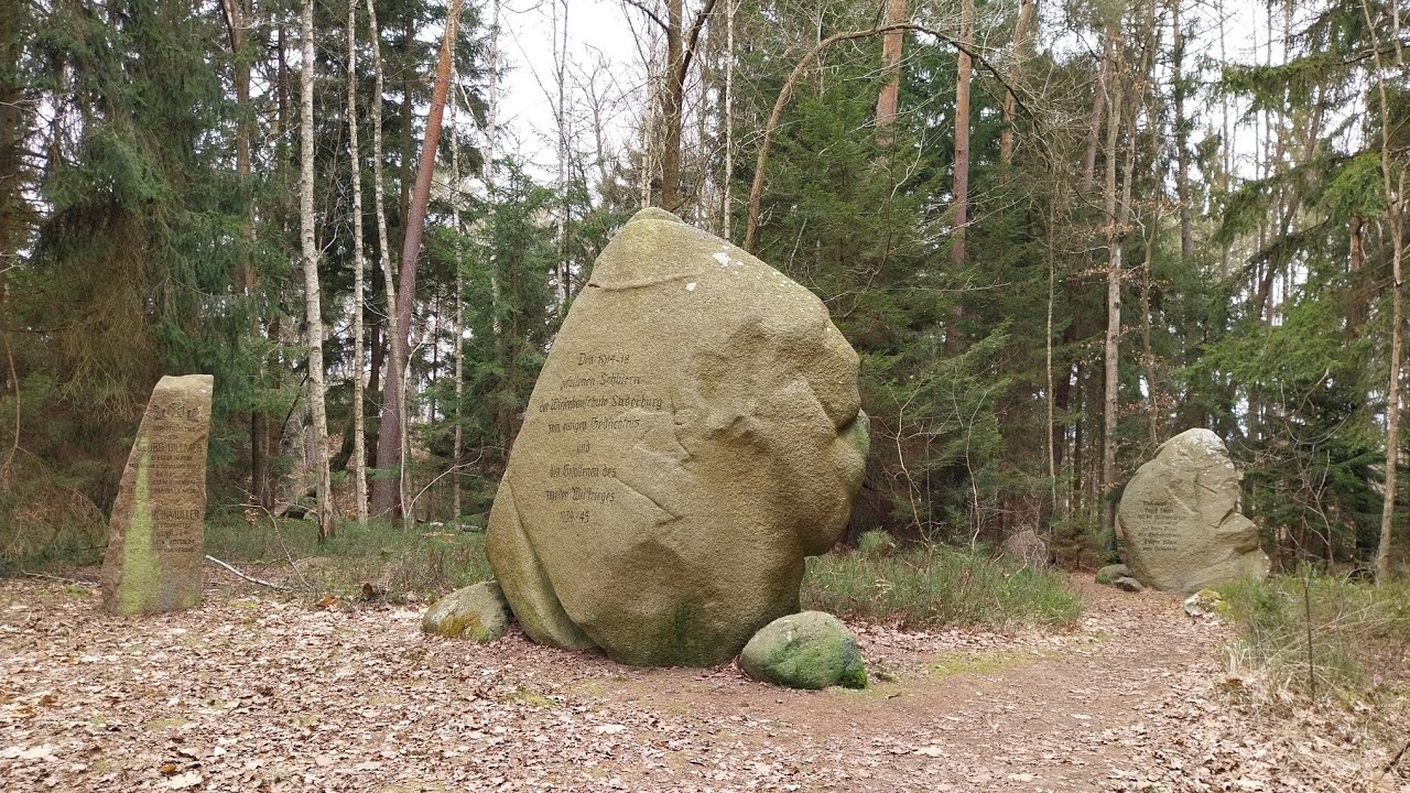 Ehrenmal der Wiesenbauschule | Suderburg
