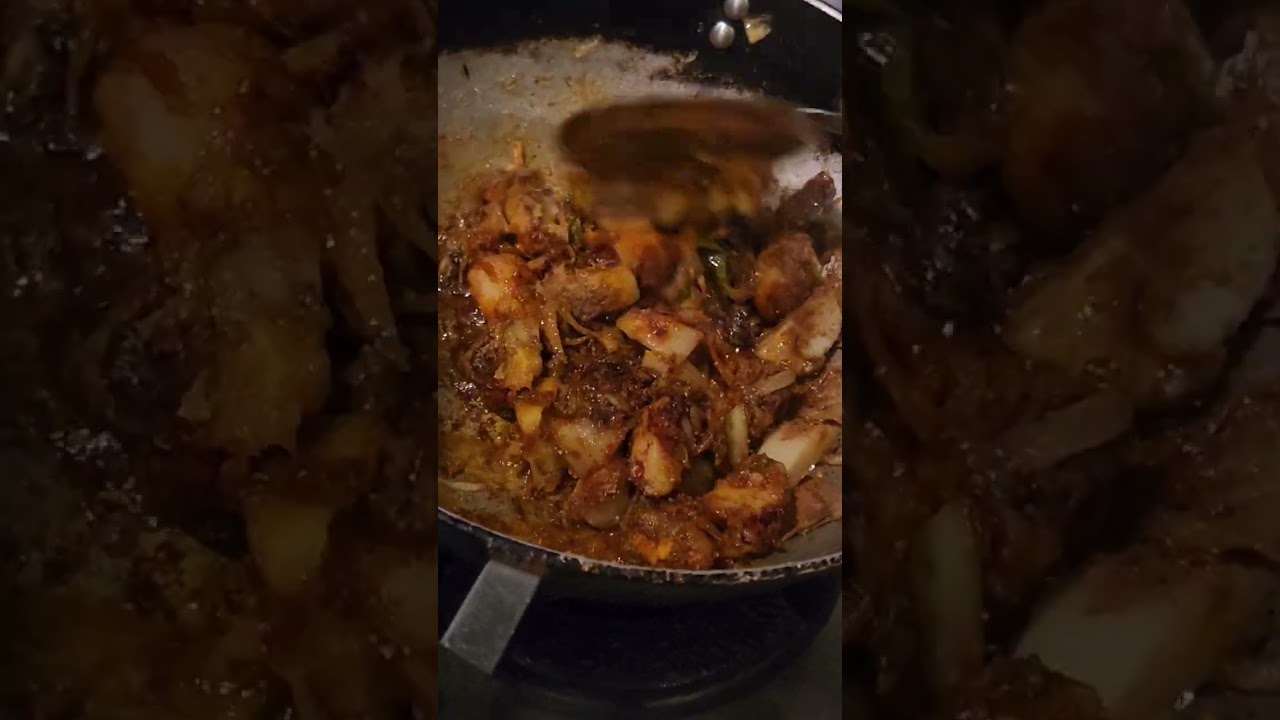 Qeema aalu mater recipe 🫣