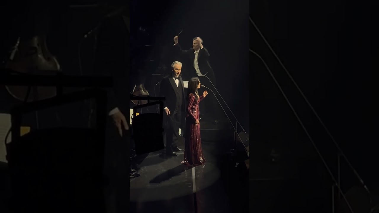 Vicino a Te - Andrea Bocelli & Larissa Martínez live in Anaheim