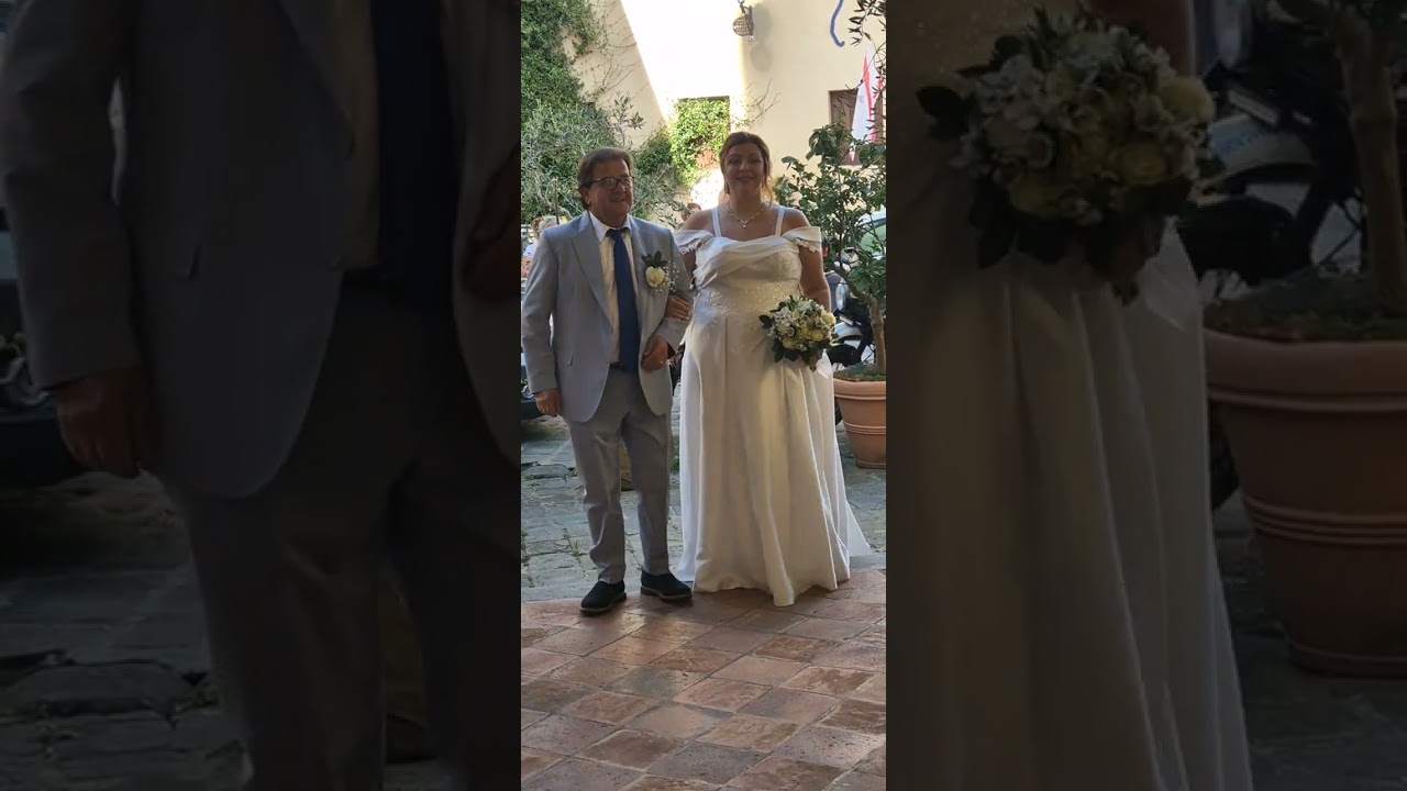 Arrivo in chiesa della nostra Sposa Chiara ❤️