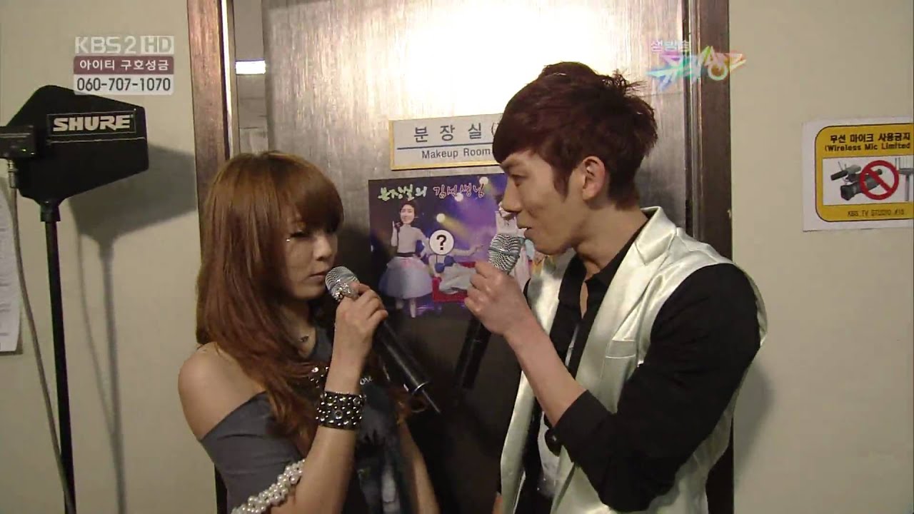 2010 01 29 HyunA @ Music Bank   Interview