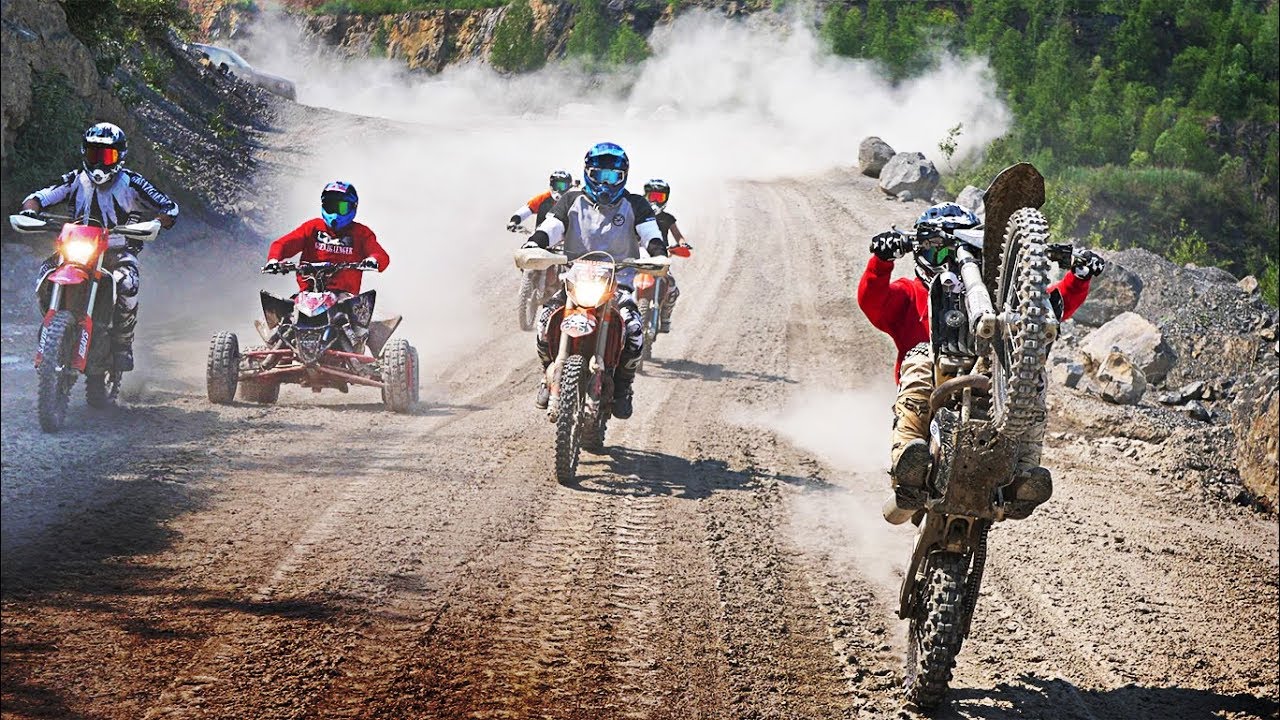 Riding in Colors!  | Grenzgaenger