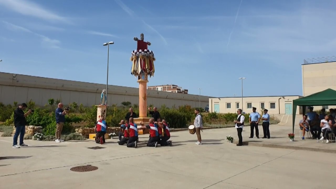 Nel carcere di Bancali di Sassari anche ques'anno ha ballato il candeliere dei detenuti.