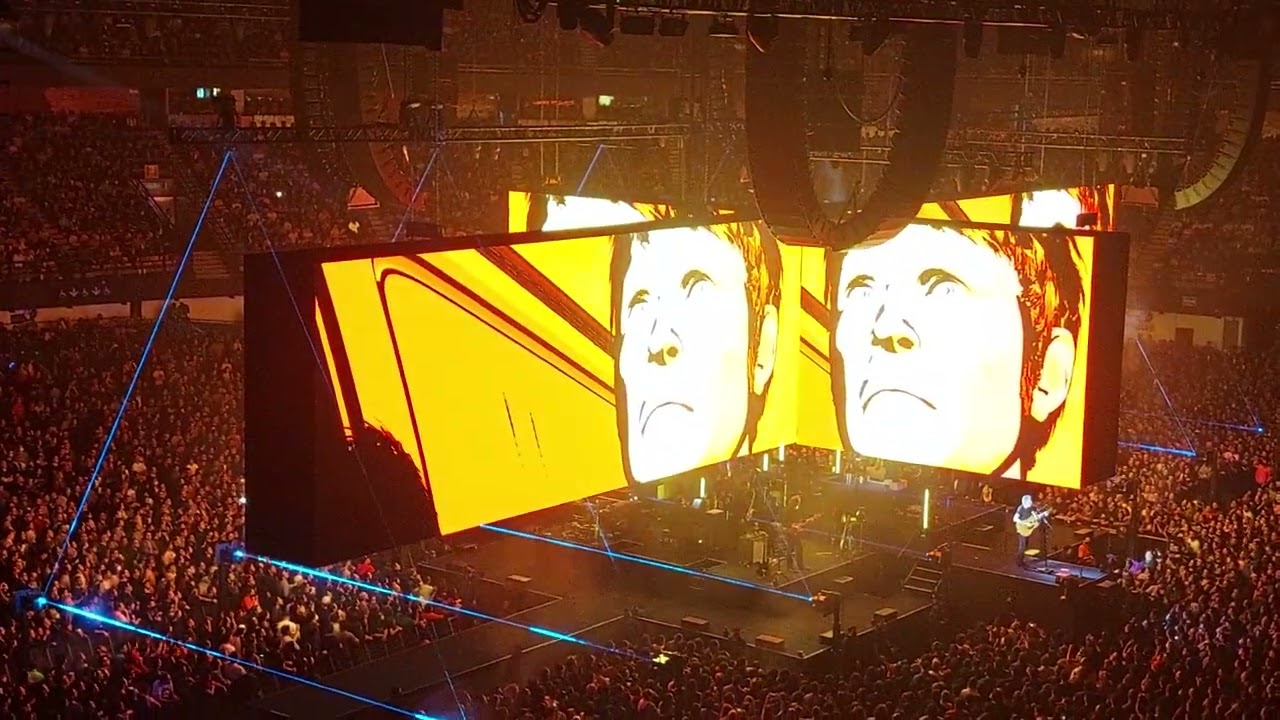 Roger Waters – Two Suns in the Sunset @Palacio de los Deportes, CDMX, México