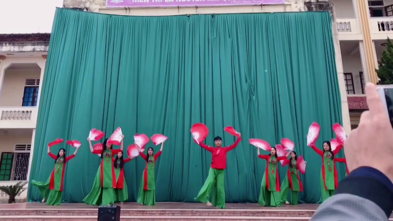 Múa Hào Khí Việt Nam-Trường THPT DC3