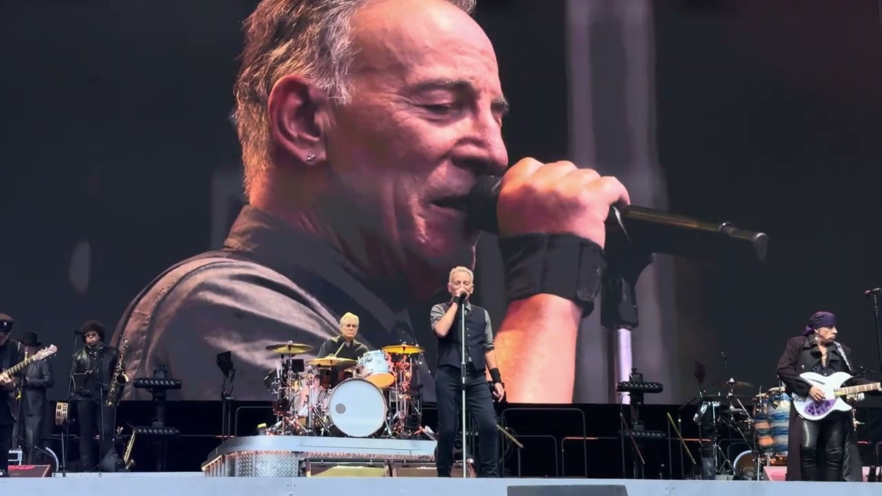 Bruce Springsteen and The E Street Band - My Hometown - Liverpool 07/06/2025