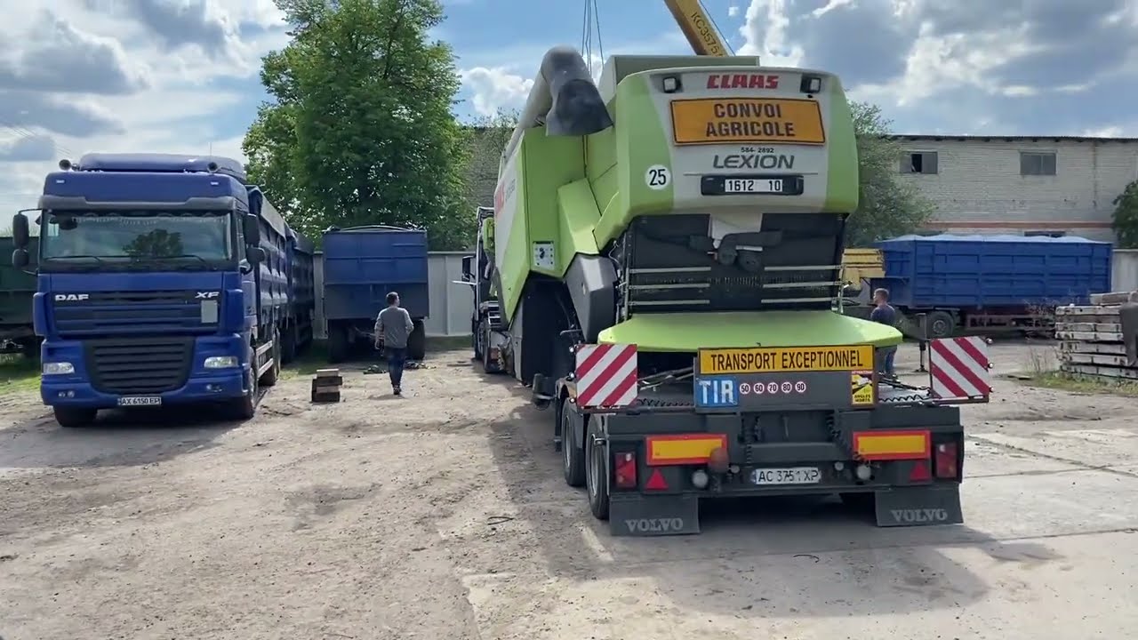 Доставили клієнту комбайн Claas Lexion 560 (Харьківська обл.)