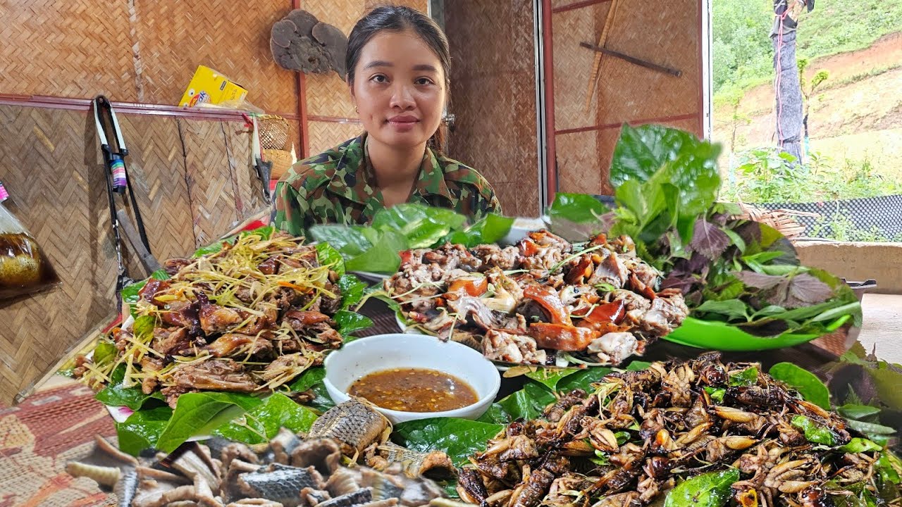 RẤT NHIỀU ĐẶC SẢN KHI NƯỚC LŨ TRÀN VỀ CÁNH ĐỒNG GẦN NHÀ !