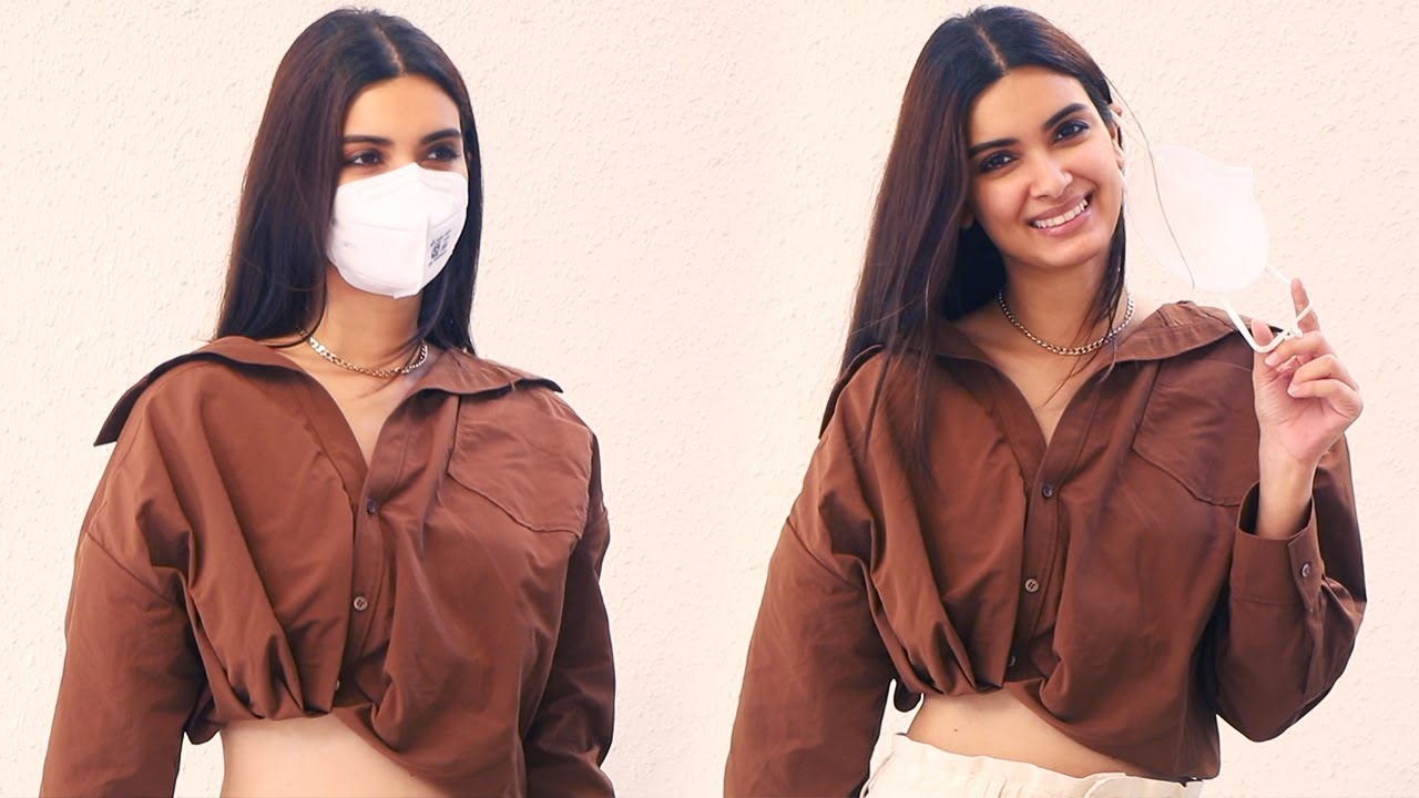 Diana Penty❤️ Looks STUNNING H0T In COOL Outfit While Spotted At Dharma Production