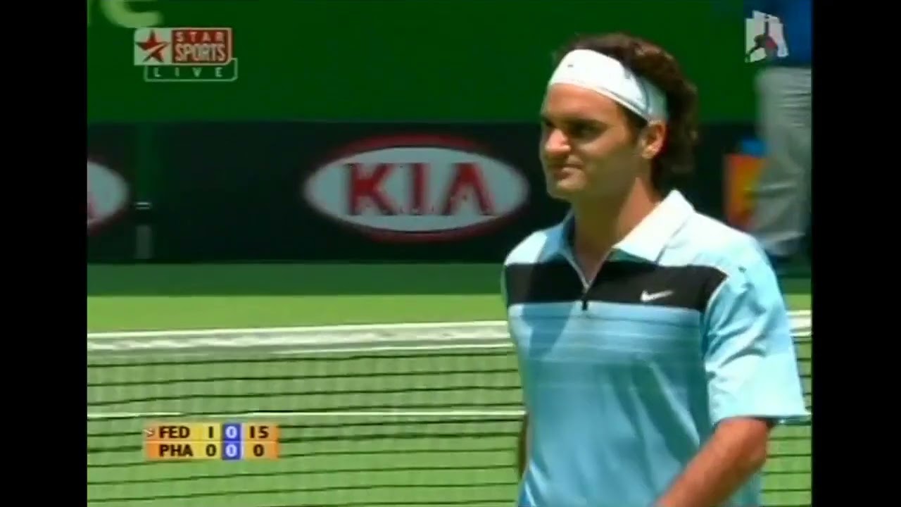 Australian Open 2007 R1 - R.Federer vs B.Phau Highlights