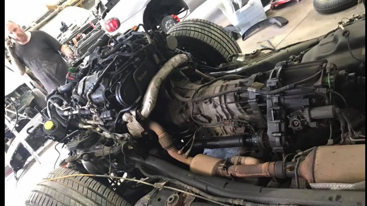 Двигатель Range Rover Sport 3.0 TDV6 часть 1. Снятие кузова.