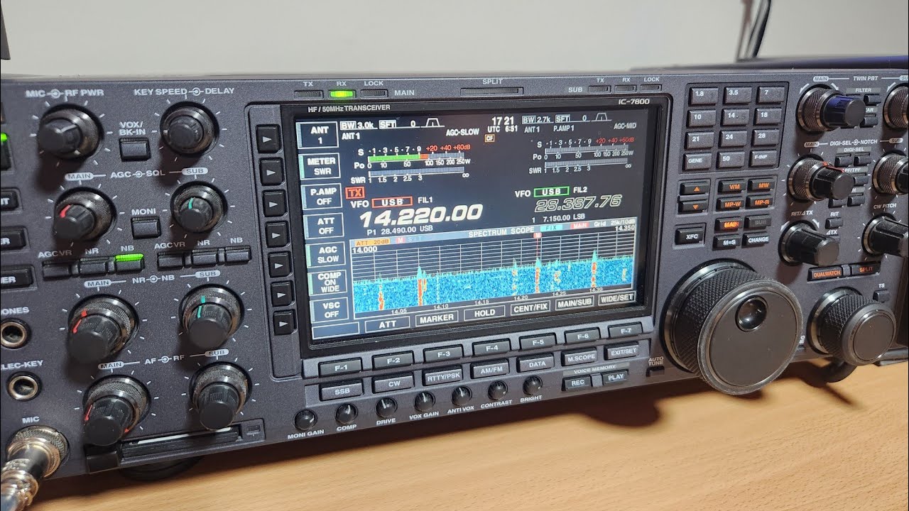 Icom IC7800 that's been totally rebuilt @ Icom Japan in  action, oh boy, this is one super hot radio