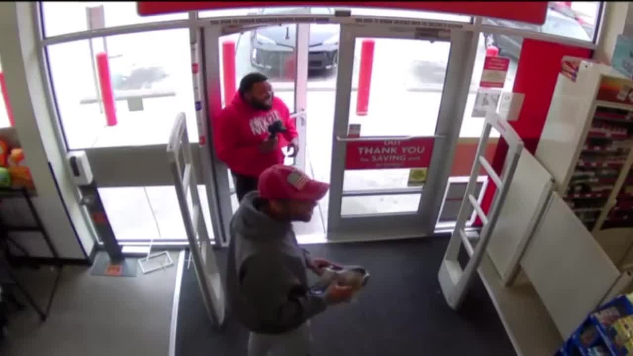 Fort Worth police looking for duo from apparent prank robbery