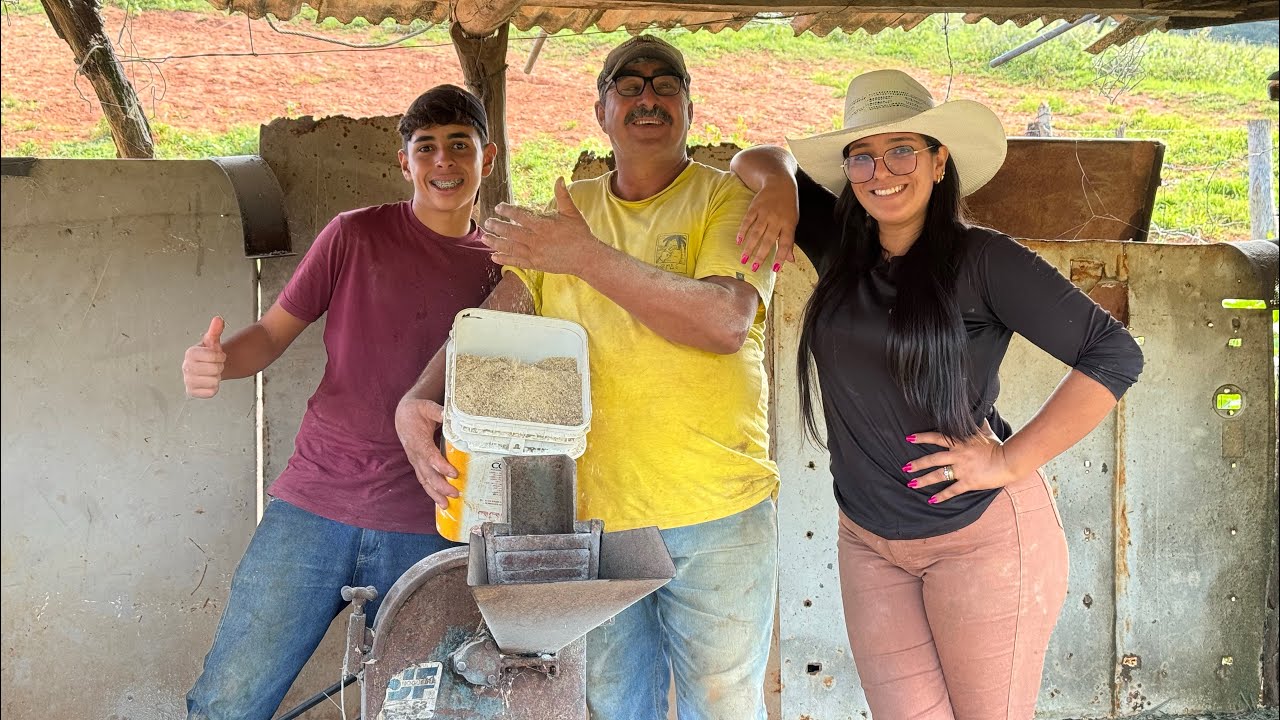 Dia de fazer rolão de milho aqui na roça muita risada e conversa #Lida #Fazenda #Sítio #agro #Mato