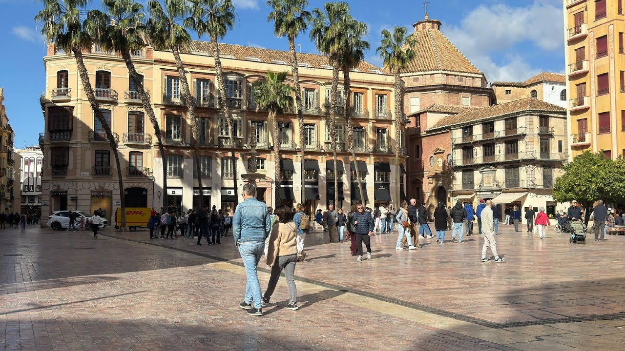 Paseo por Málaga: plaza la merced, calle larios, el palmeral y muelle uno 4K gopro