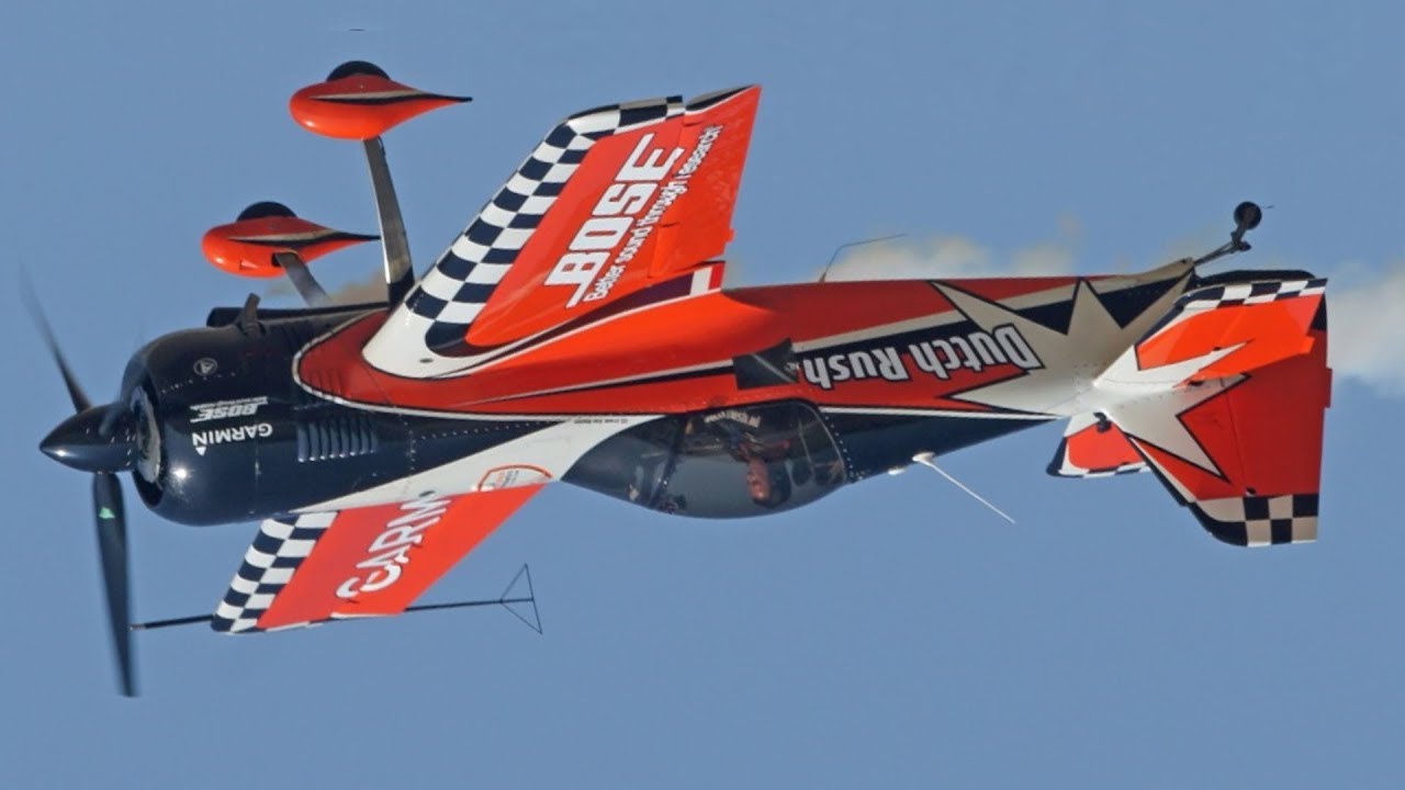 Sukhoi 26 INCREDIBLE Aerobatic Display [Dutch Rush]  | Takeoff, Aerobatics & Landing @ AFW2017