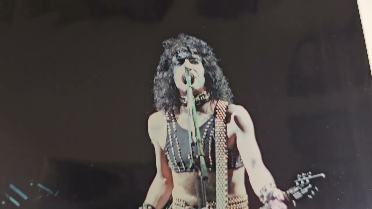 The Legendary Kiss black Books.  Creatures of the night. 