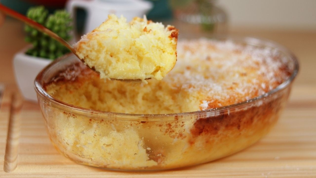 MISTUROU, ASSOU E TÁ PRONTO - ESSA RECEITA DE BOMBOCADO DE TRAVESSA É MUITO PRÁTICA - Dika da Naka