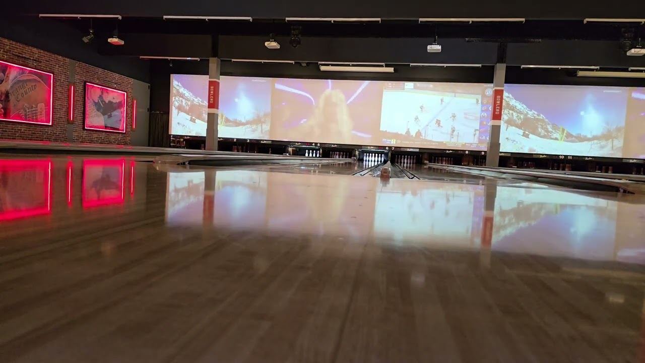 Just my unorthodox bowling (wrong foot)