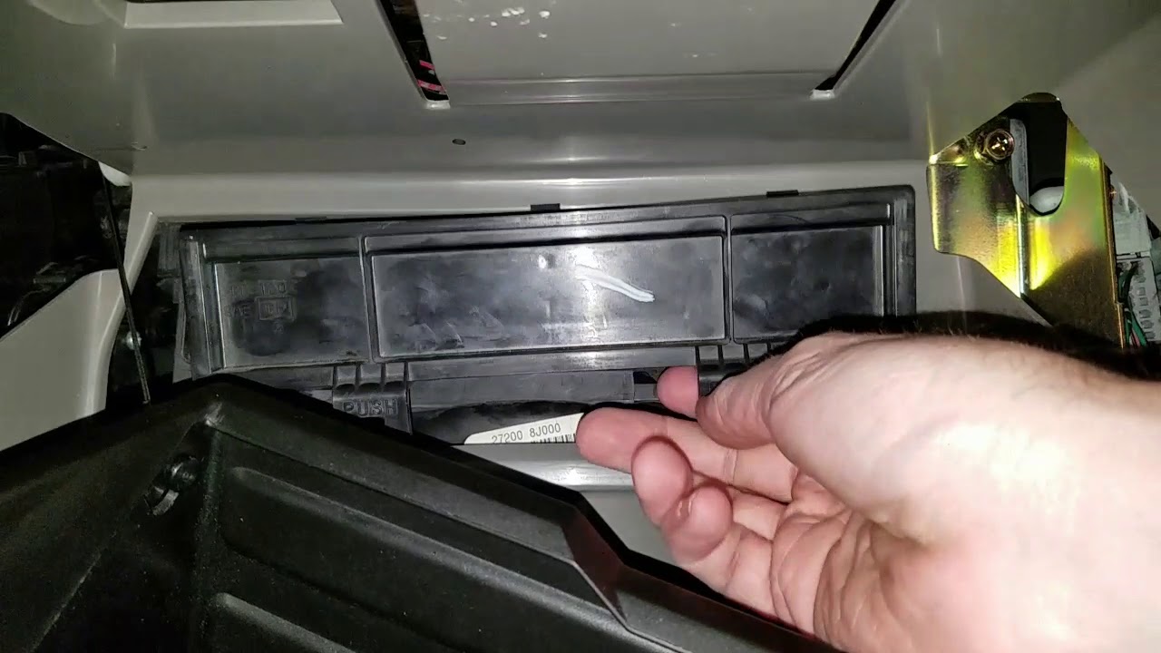 Nissan Altima 2002-2006 Replace In Cabin Air Filter