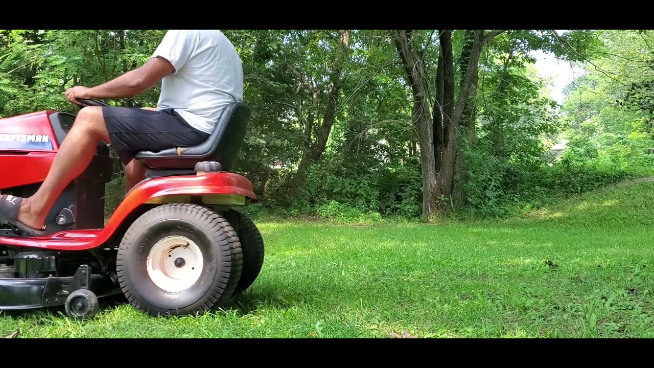 Craftsman Hydrostatic DYT 4000 21hp Briggs & Stratton 42" Cut Startup & Cut