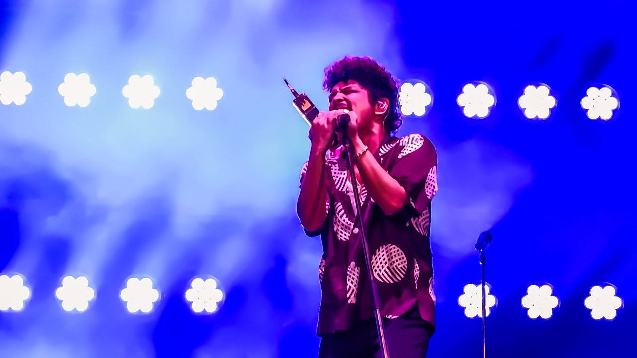 Bruno Mars - 