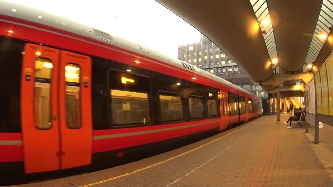 Trains at Oslo S station / NSB trains