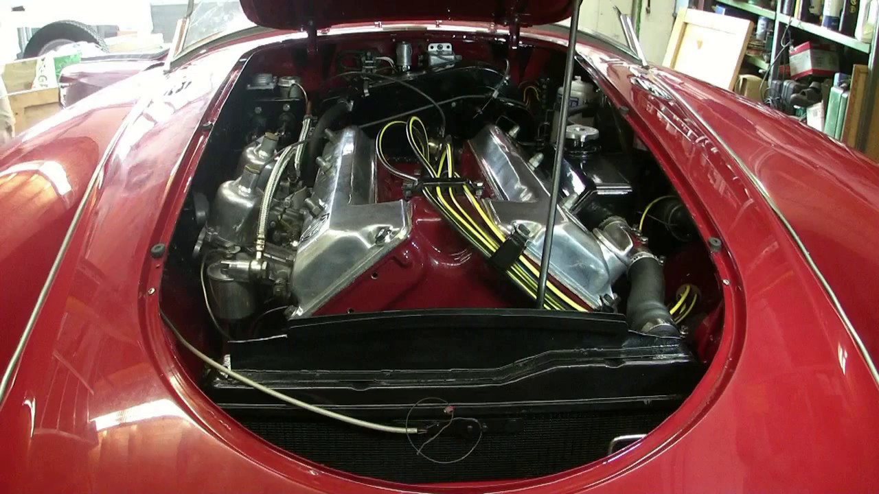 MGA Twin Cam.mp4