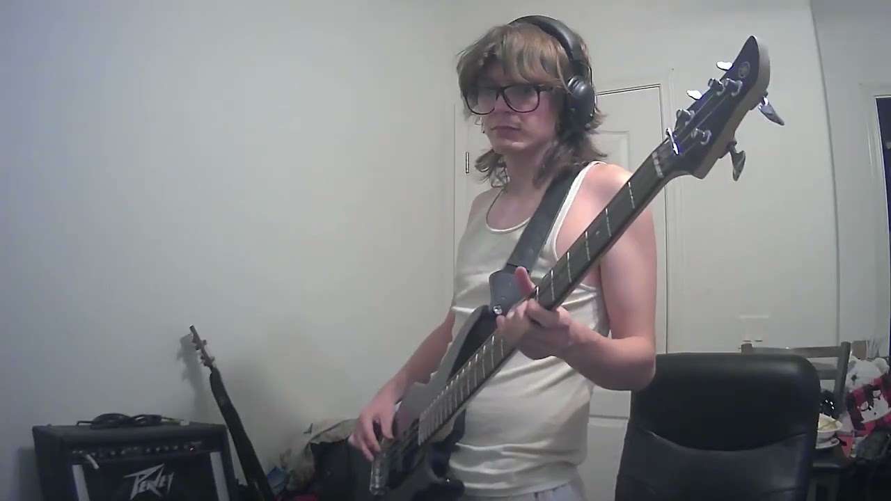 Five Magics - Megadeth (Finger Bass Cover Progress 1)