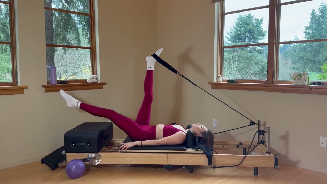 Pilates Reformer: *Intermediate* Full Body - Glutes, Hamstrings & Core - Pilates Ball