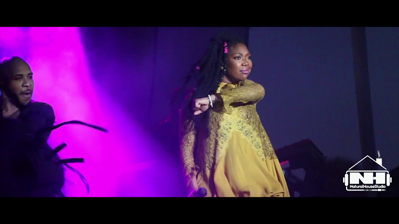 Brandy Live Performance At Beats By The  Bay 2017
