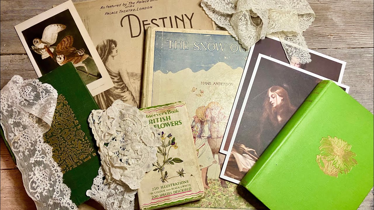 Вдохновляющая антикварная и винтажная коллекция ~ Книги, постельное белье и бумага для показа и р...