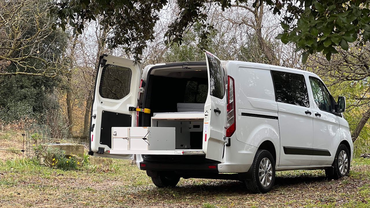 Ford Transit Custom camper | Van Tour Qubbo Cap Ras &ndash; Kit camper furgoneta sin homologar