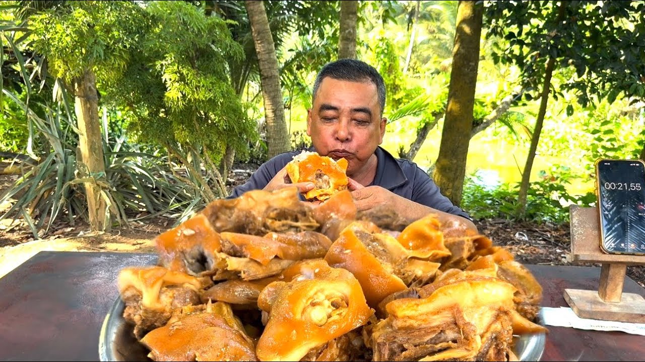 Ôi Trời Không Thể Nào Hình Dung Một Người Ăn 2 CÁI.ĐẦU HEO PHÁ LẤU Trong 25 Phút Nhận 3Tr | ATĐQ 