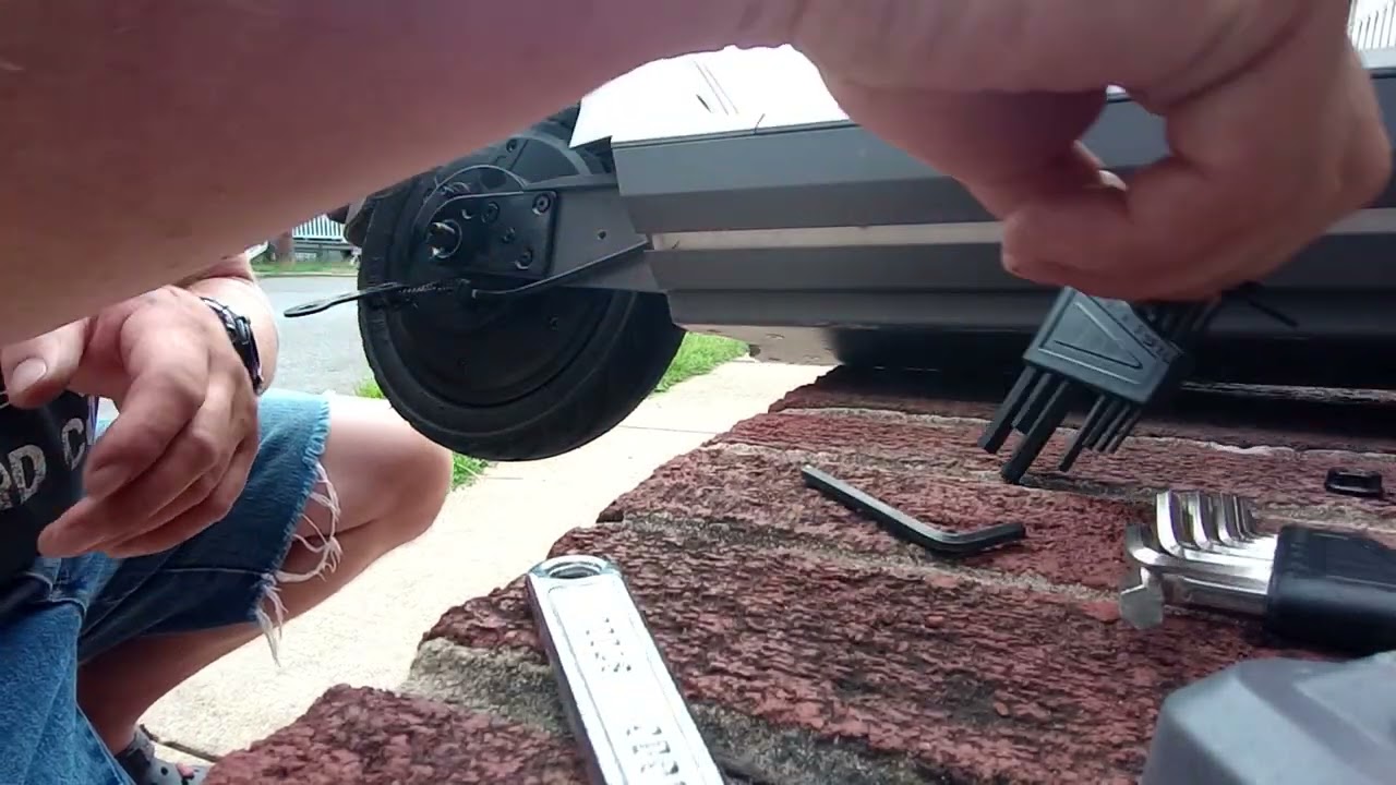 Gotrax g5 rear tire removal
