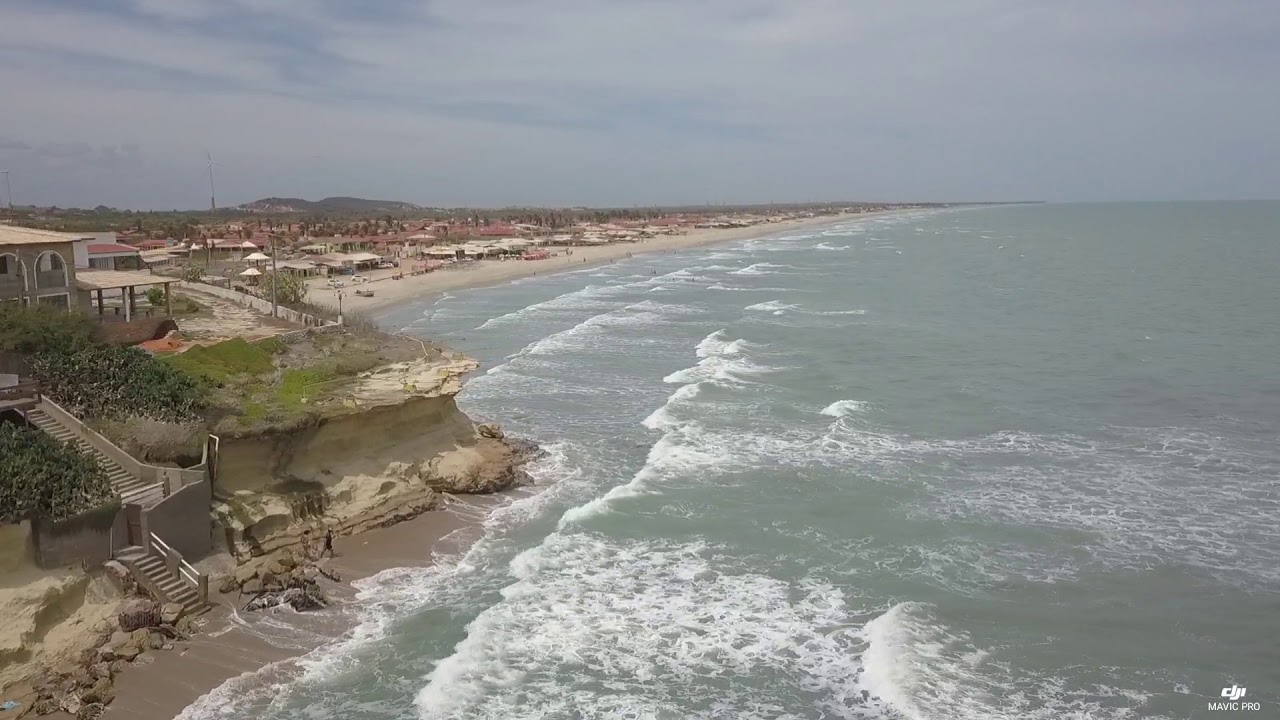 Tibau e praia das Emanoelas, com alguns dos seus casarões, pousadas e restaurantes...