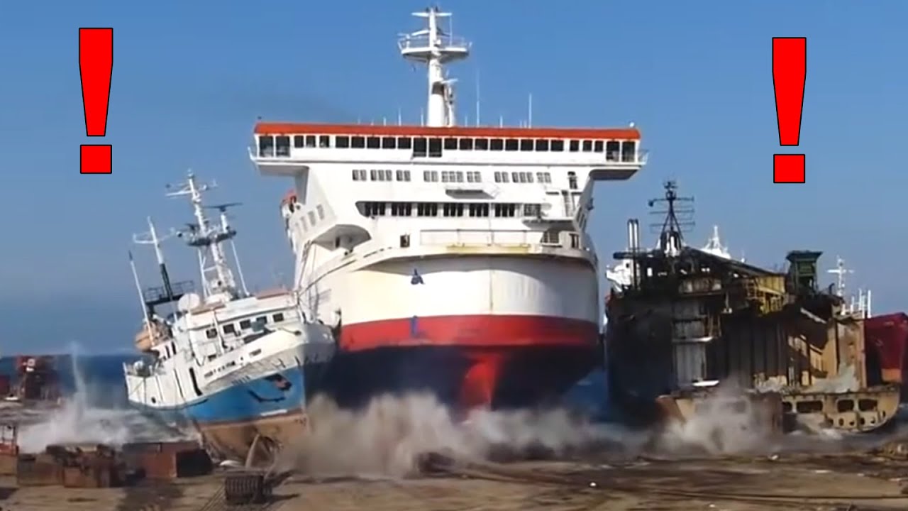 SHIP CRASHES caught on camera