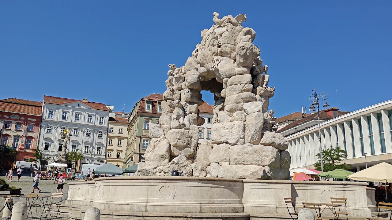 Summer Morning Walk in Brno, Czech Republic | Just Walking, No Talking | #eleonoraswalks