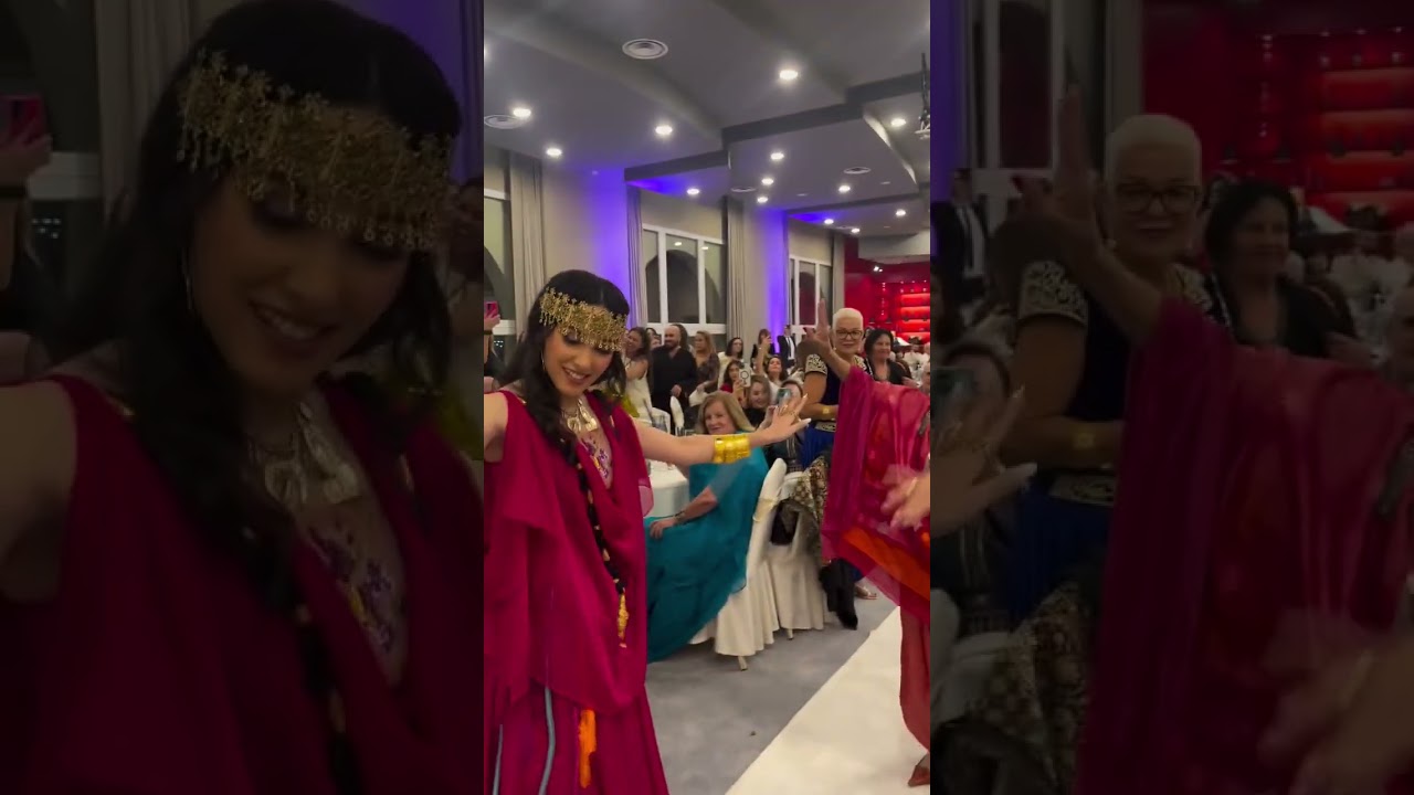 Beaut&eacute; Algerienne en melhfa chaoui traditionnelle 🇩🇿🤍 #explore #اكسبلور #algerianculture #algeria