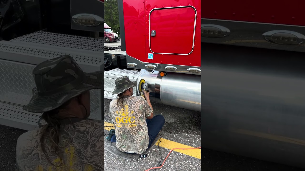 Polishing the fuel tanks #389peterbilt