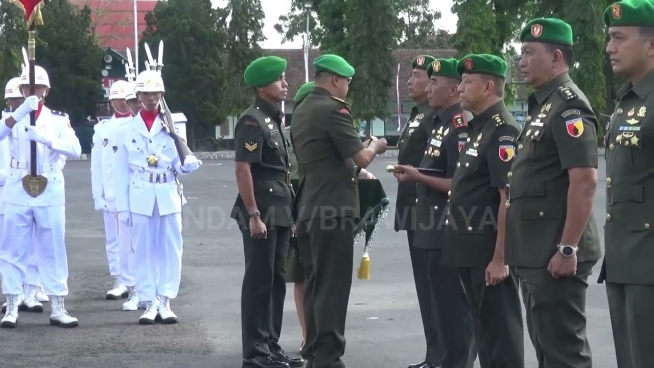 Serah Terima Jabatan Dandodikjur serta Dandodik Bela Negara dan Tradisi Satuan Rindam V/ Brawijaya